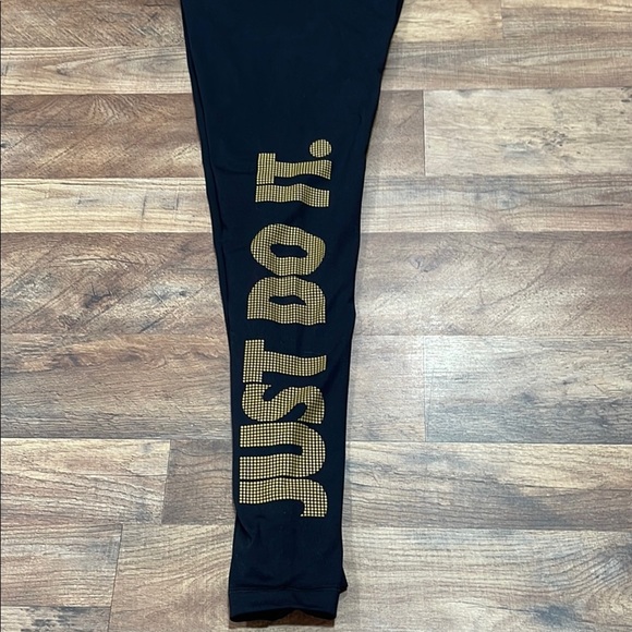 Nike Black and Gold Leggings for Active Comfort - Picture 13 of 14